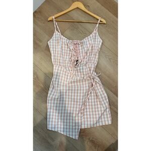 PrettyLittleThing Pink Gingham Tie Wrap Mini Dress – Size 8 – New With Tags